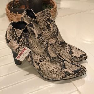 Franco Sarto heels size 9 1/2